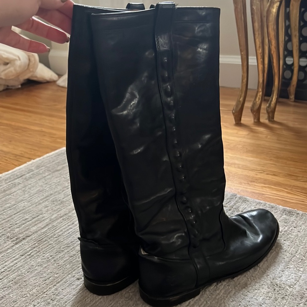 Beautiful genuine leather Frye boots